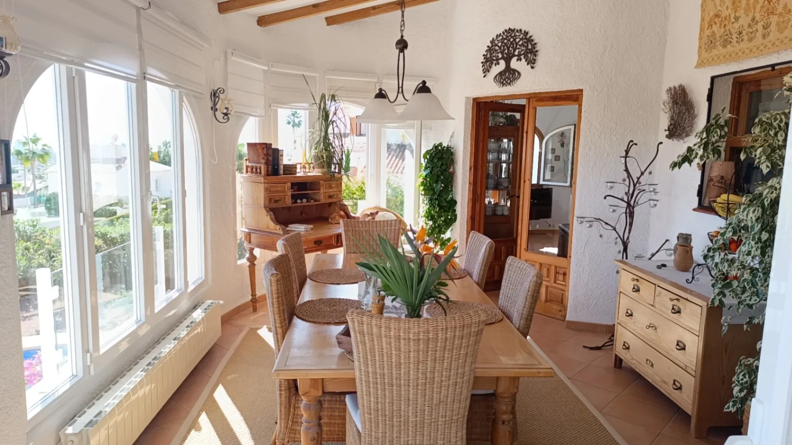 Chalet con 4 dormitorios, vistas al mar, piscina y en Calpe