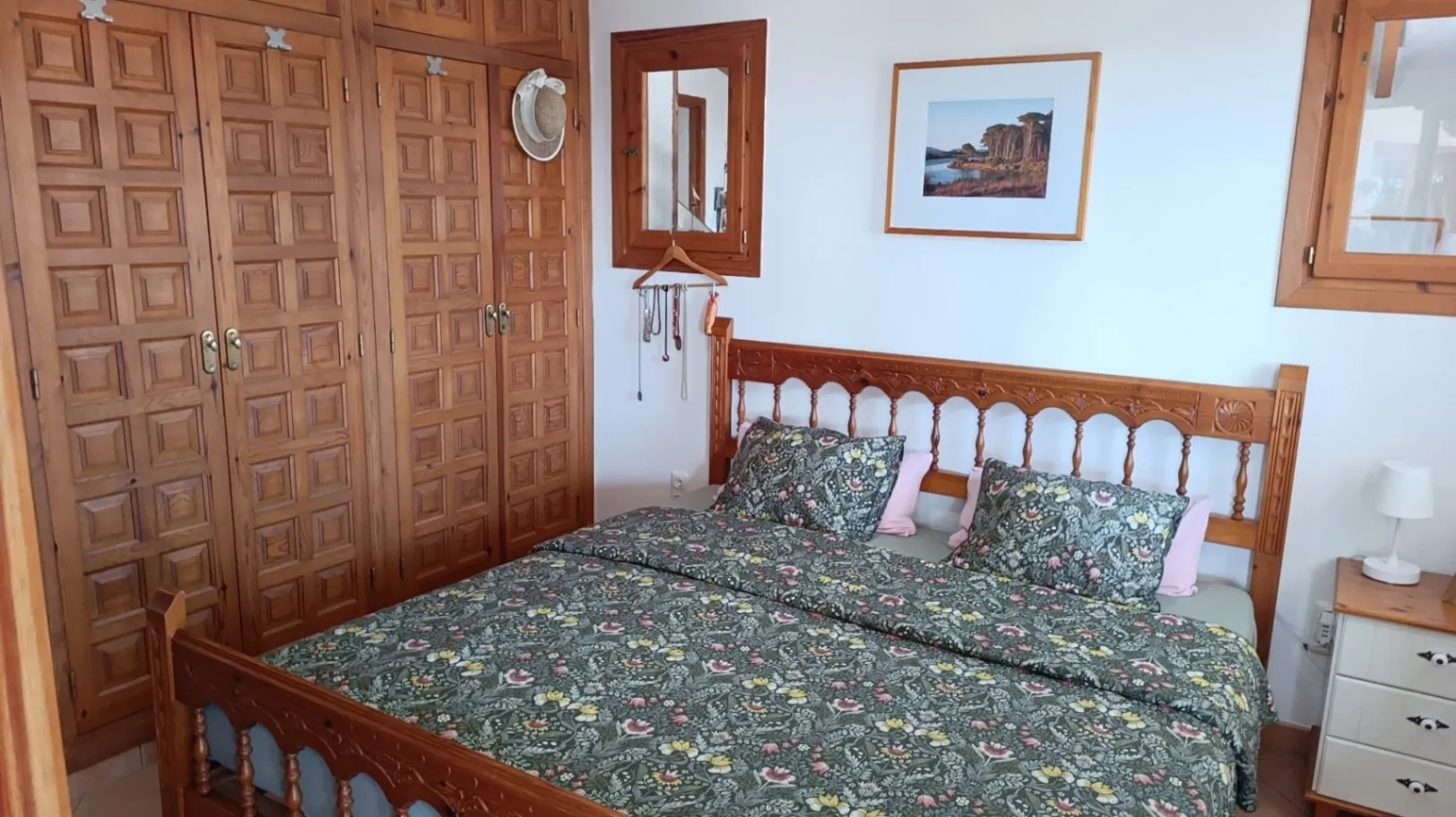 Chalet con 4 dormitorios, vistas al mar, piscina y en Calpe