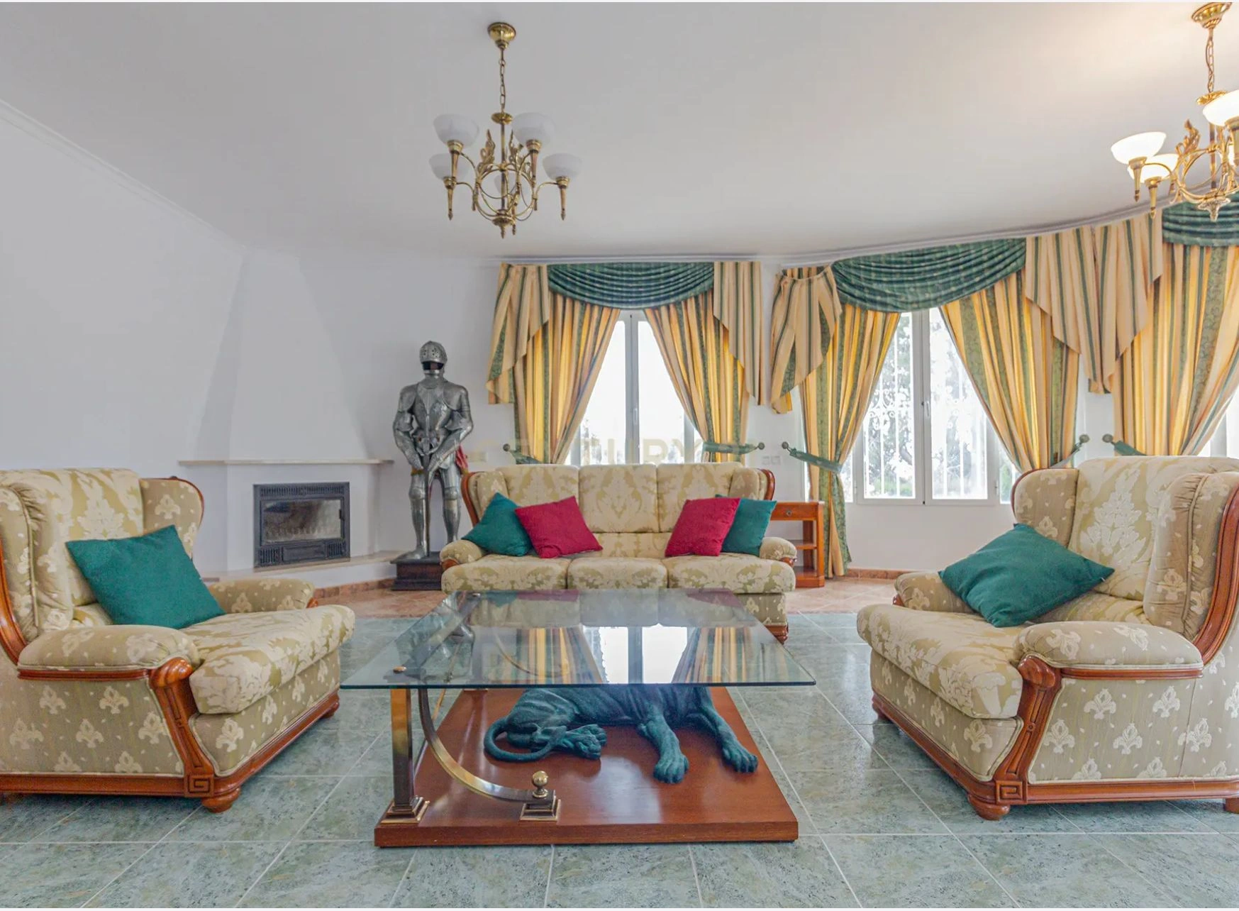 Villa mediterránea con piscina en Calpe – Empedrola