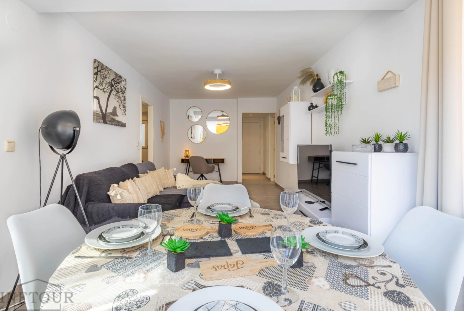 Apartamento de 2 dormitorios y garaje en el centro de Calpe
