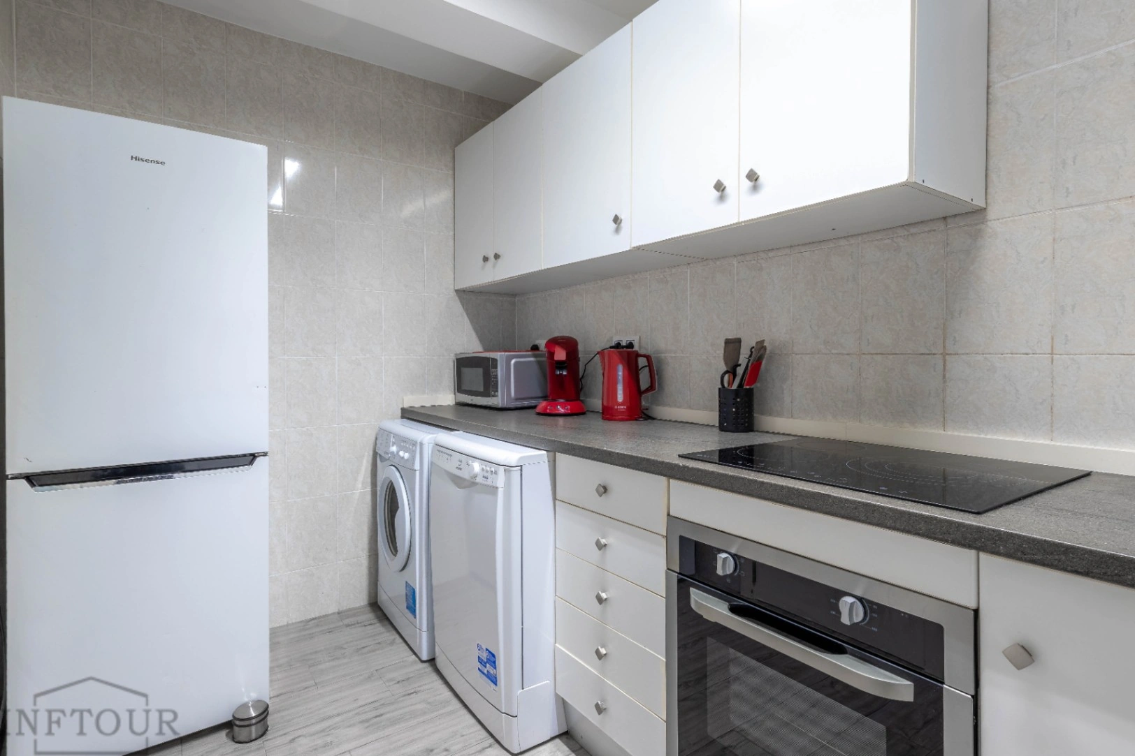 Apartamento de 2 dormitorios y garaje en el centro de Calpe