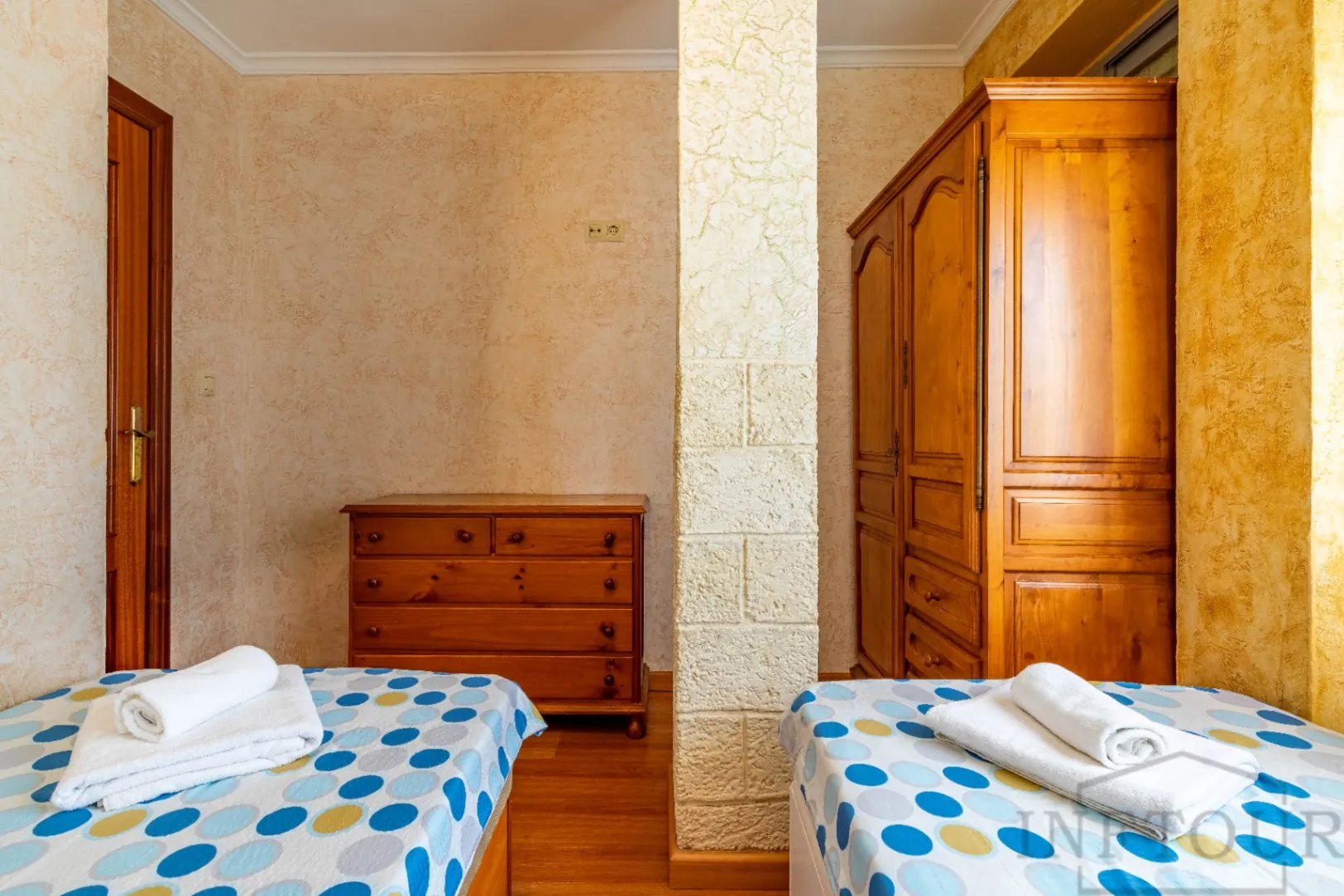 Alquiler apartamento de 2 dormitorios con parking en playa La Fossa, Calpe