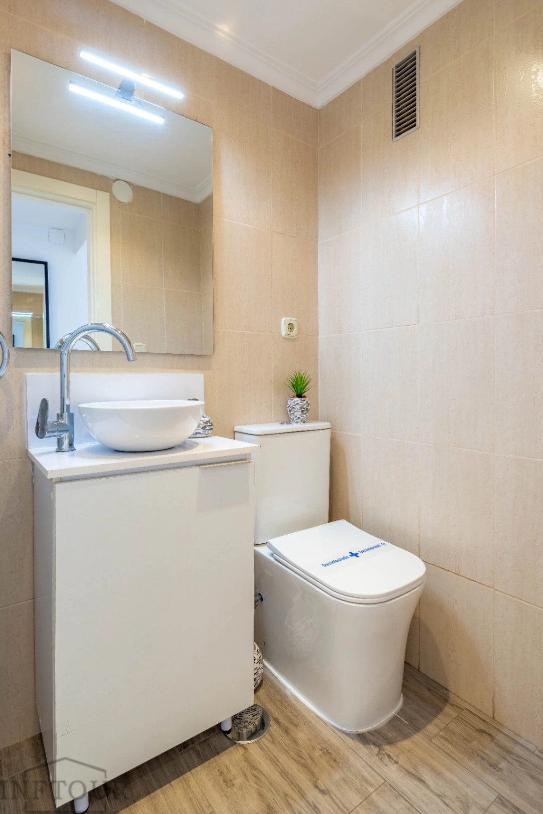 Apartamento de 2 dormitorios y garaje en el centro de Calpe