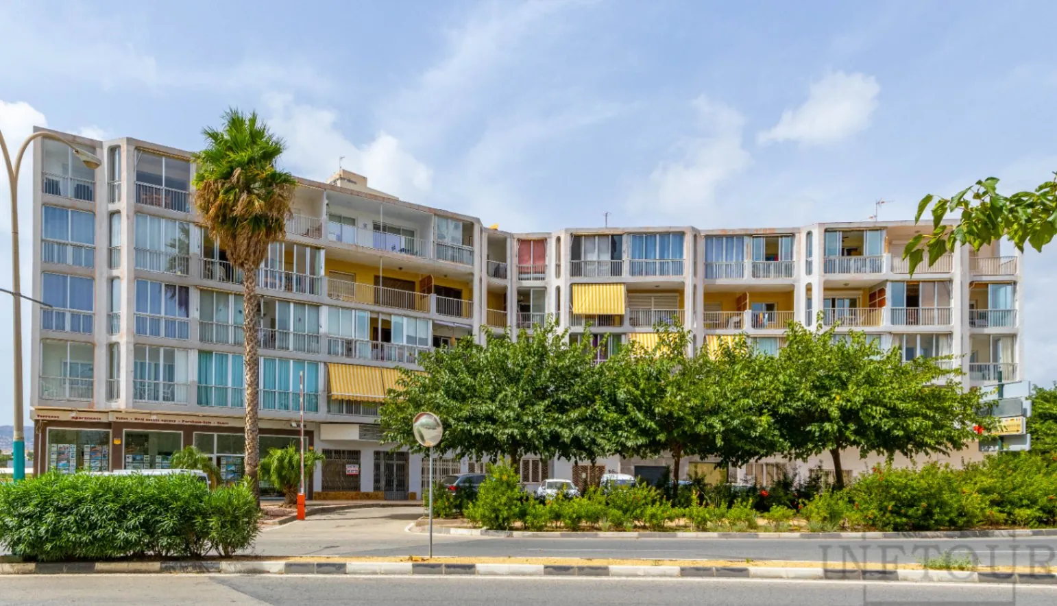 Alquiler apartamento de 2 dormitorios con parking en playa La Fossa, Calpe