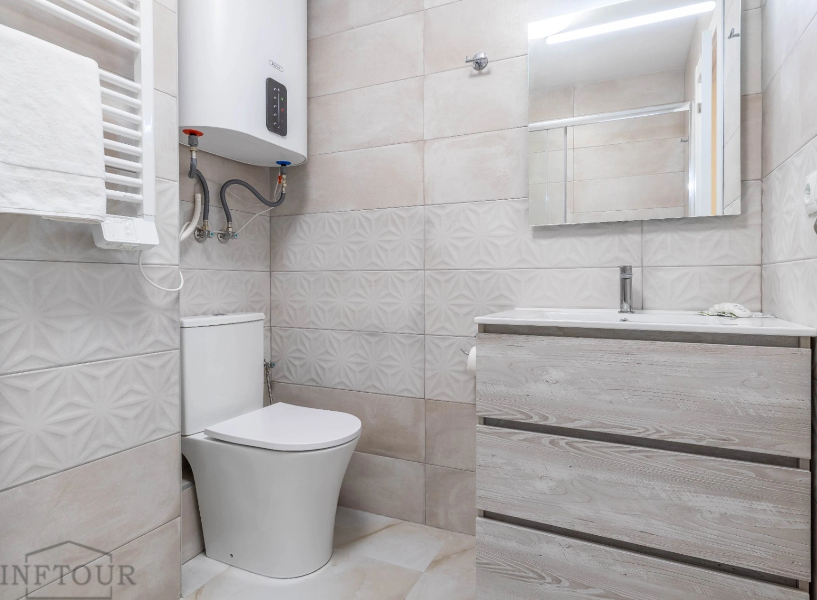 Apartamento reformado de 3 dormitorios en primera línea de playa Arenal Bol, Calpe