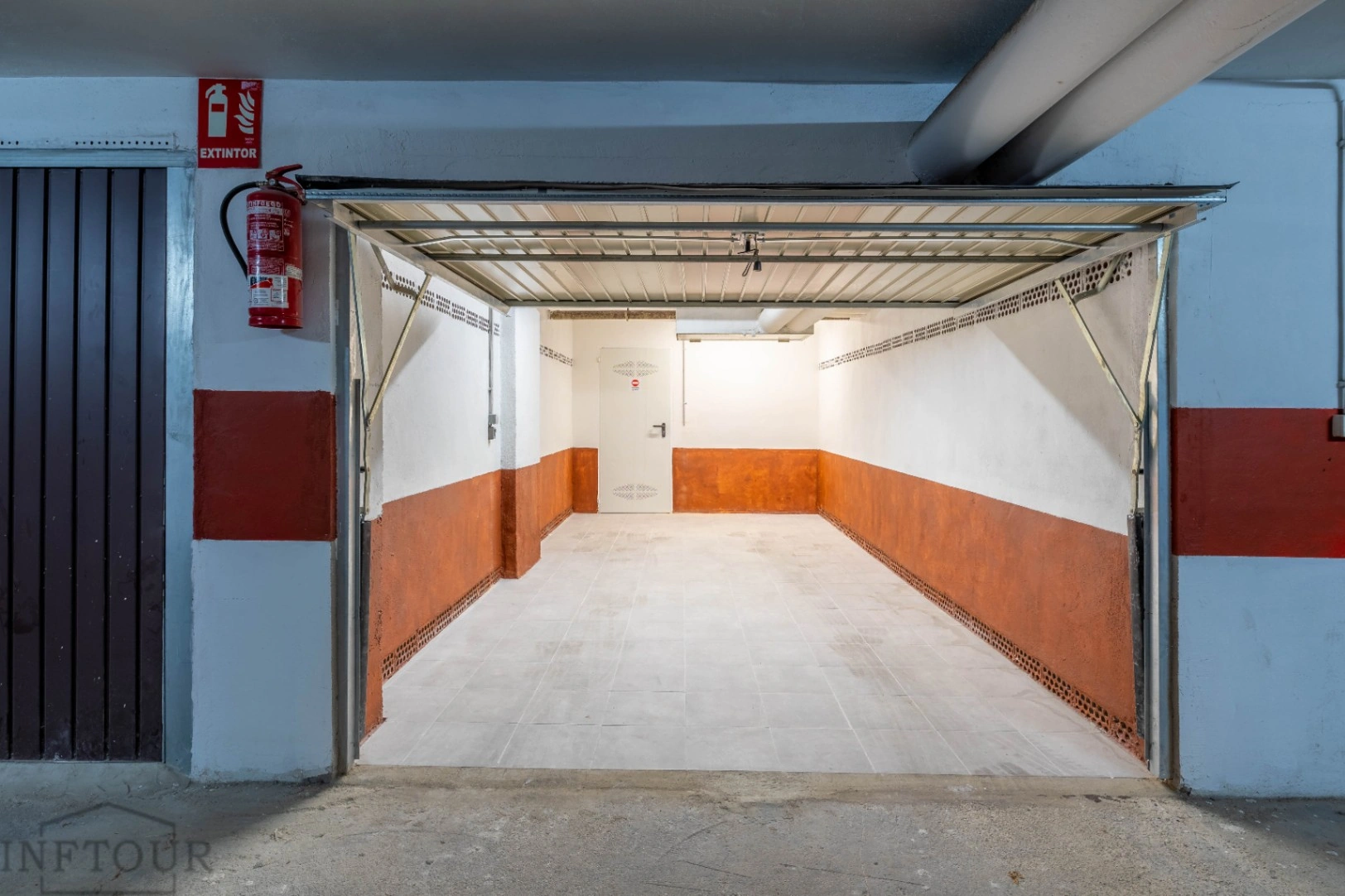 Apartamento de 2 dormitorios y garaje en el centro de Calpe