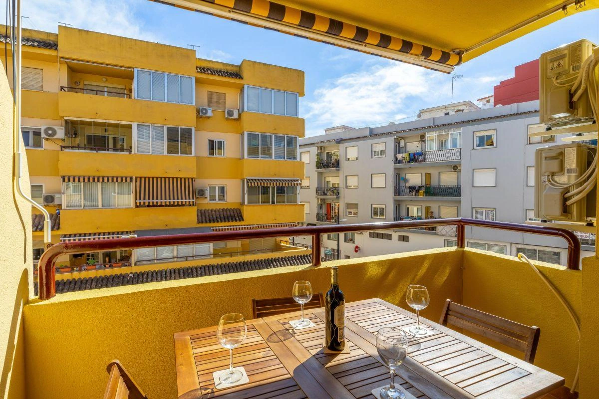 Alquiler temporal apartamento de 2 dormitorios con terraza, Calpe