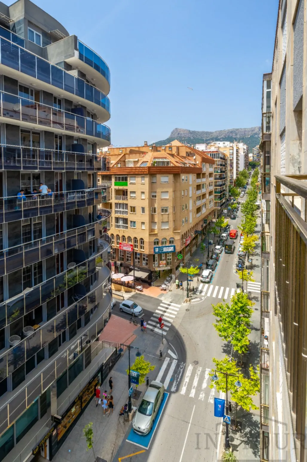 Alquiler temporal apartamento de 2 dormitorios con vistas al mar en el centro de Calpe