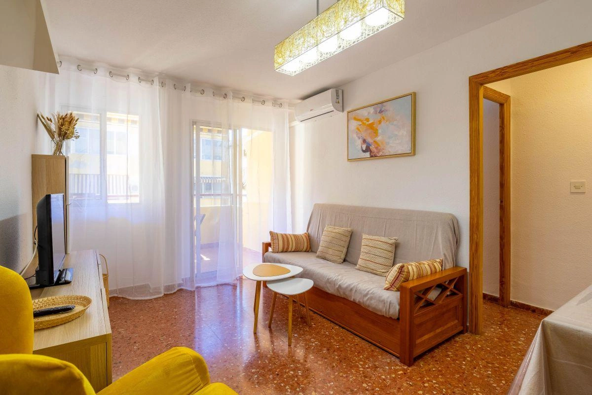 Alquiler temporal apartamento de 2 dormitorios con terraza, Calpe