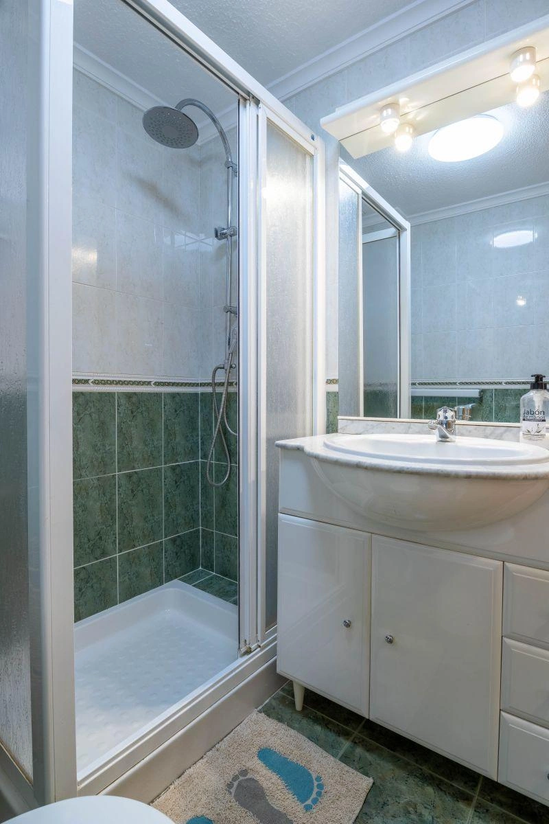 Alquiler temporal apartamento de 2 dormitorios con terraza, Calpe