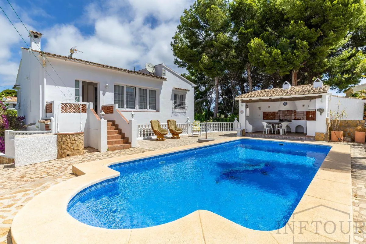 Alquiler temporal de Chalet con piscina en La Fustera, Benissa