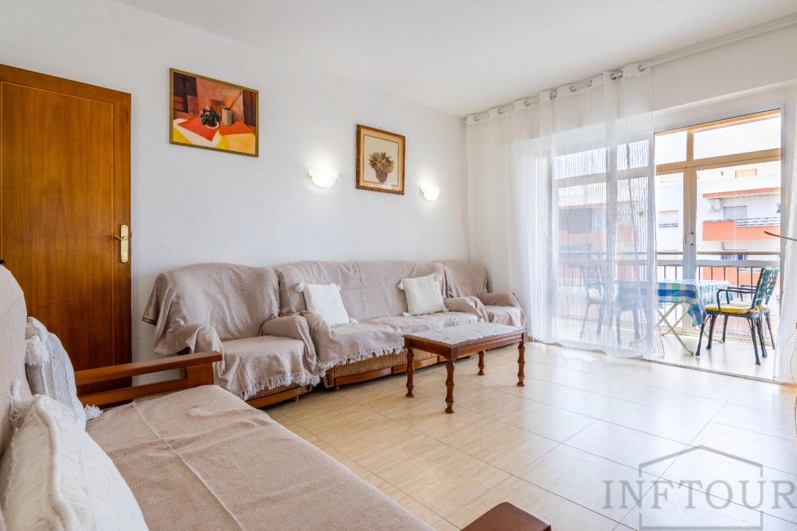 Alquiler temporal apartamento de 2 dormitorios con vistas al mar en el centro de Calpe