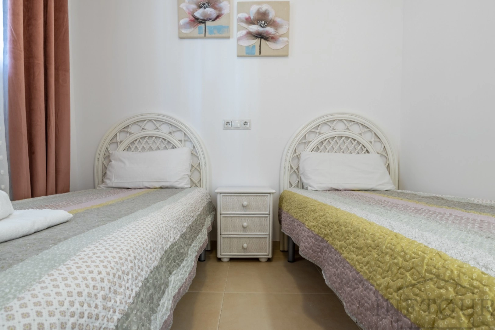 Alquiler temporal apartamento de 2 dormitorios y 2 baños con vistas al mar, Calpe, Alicante