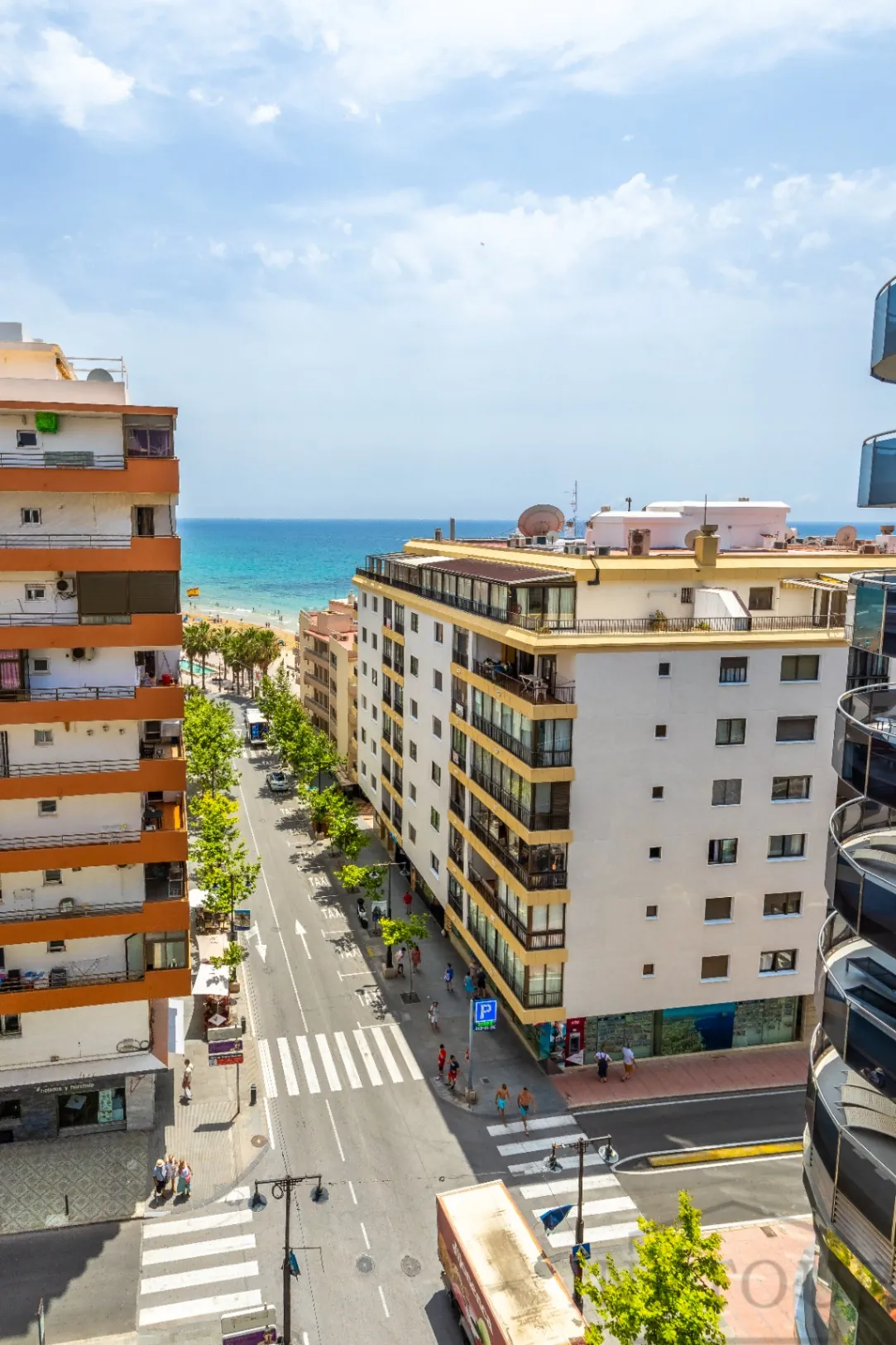 Alquiler temporal apartamento de 2 dormitorios con vistas al mar en el centro de Calpe