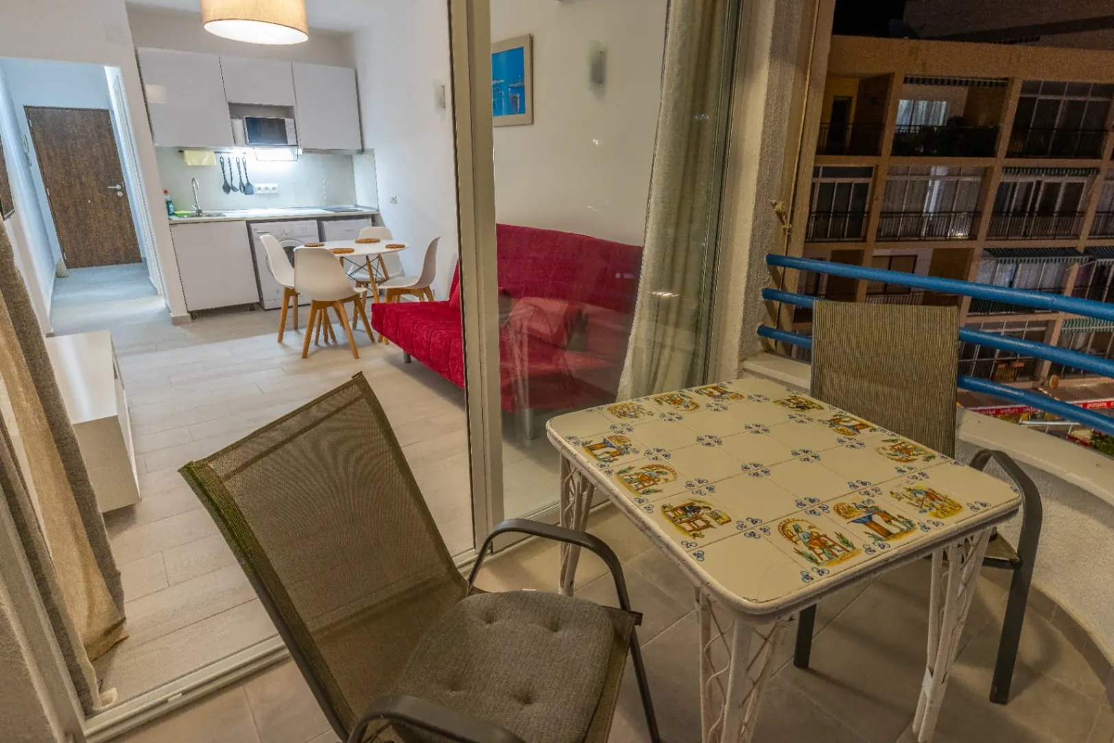 Alquiler temporal apartamento de 1 dormitorio con vistas al mar en primera línea de playa Arenal Bol, Calpe