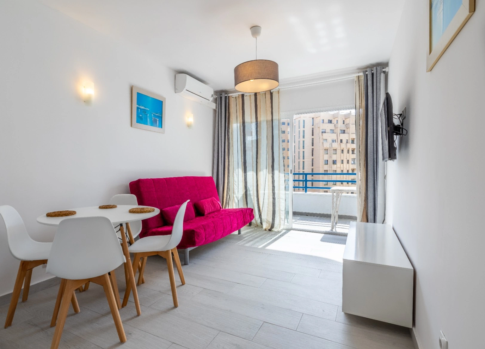 Alquiler temporal apartamento de 1 dormitorio con vistas al mar en primera línea de playa Arenal Bol, Calpe