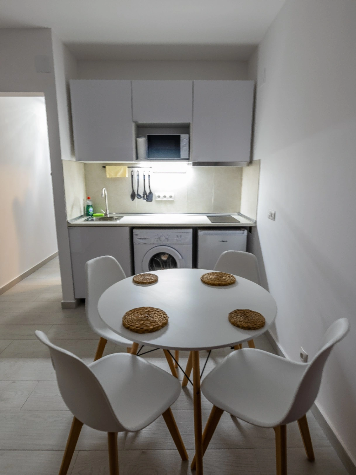 Alquiler temporal apartamento de 1 dormitorio con vistas al mar en primera línea de playa Arenal Bol, Calpe