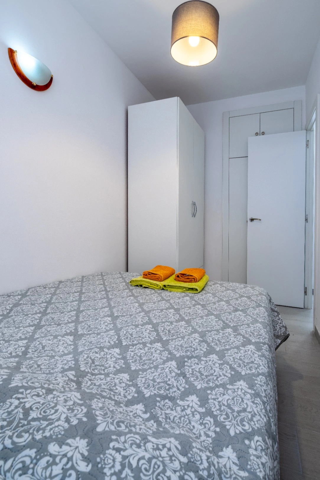 Alquiler temporal apartamento de 1 dormitorio con vistas al mar en primera línea de playa Arenal Bol, Calpe