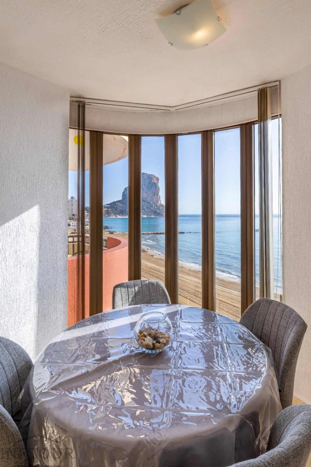 Apartamento en alquiler temporal en primera línea del Arenal-Bol, Calpe
