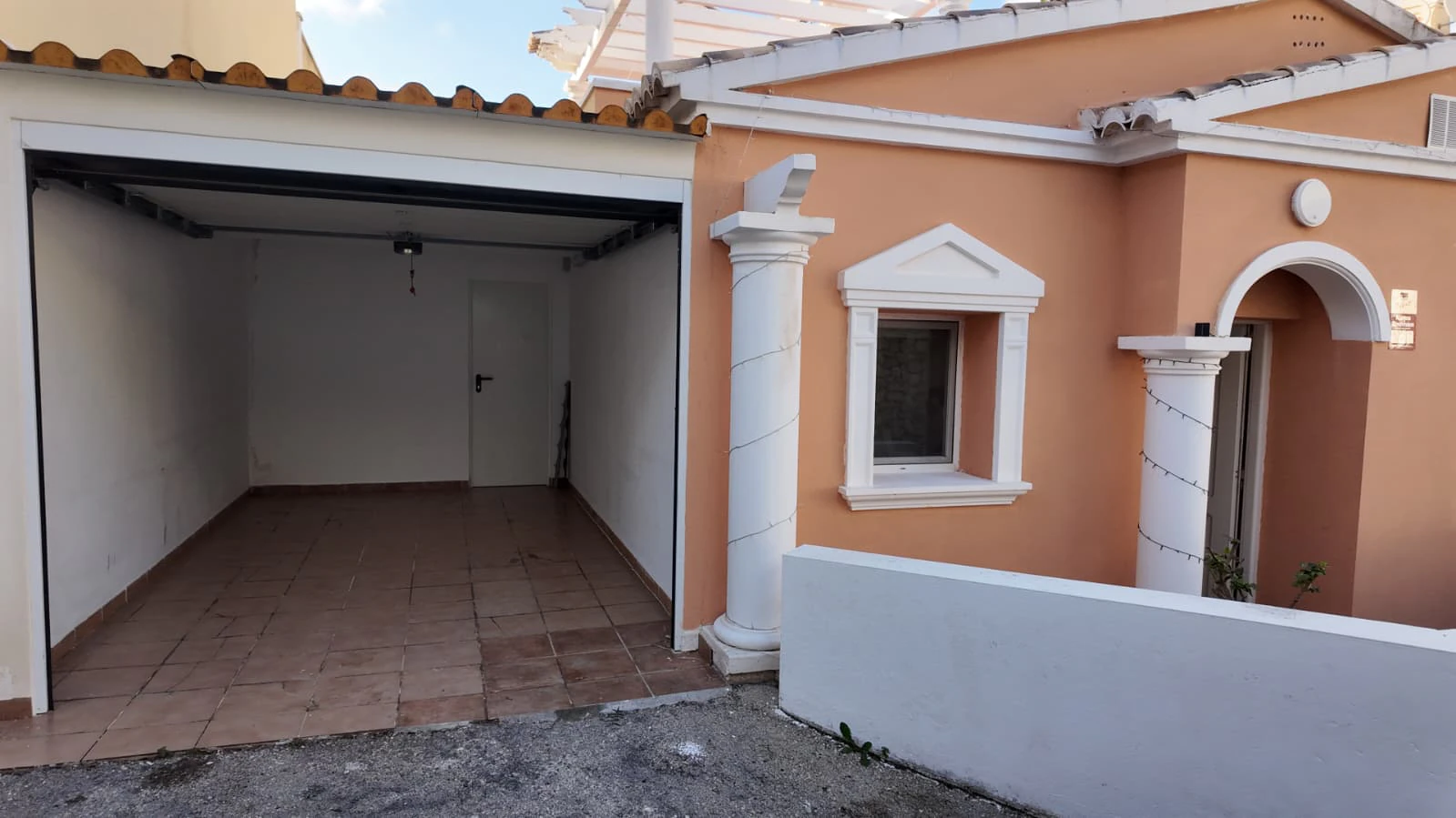 ENCANTADOR BUNGALOW