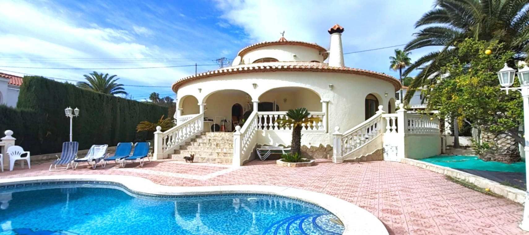 C420 - Impresionante villa con piscina y vistas espectaculares al Peñón