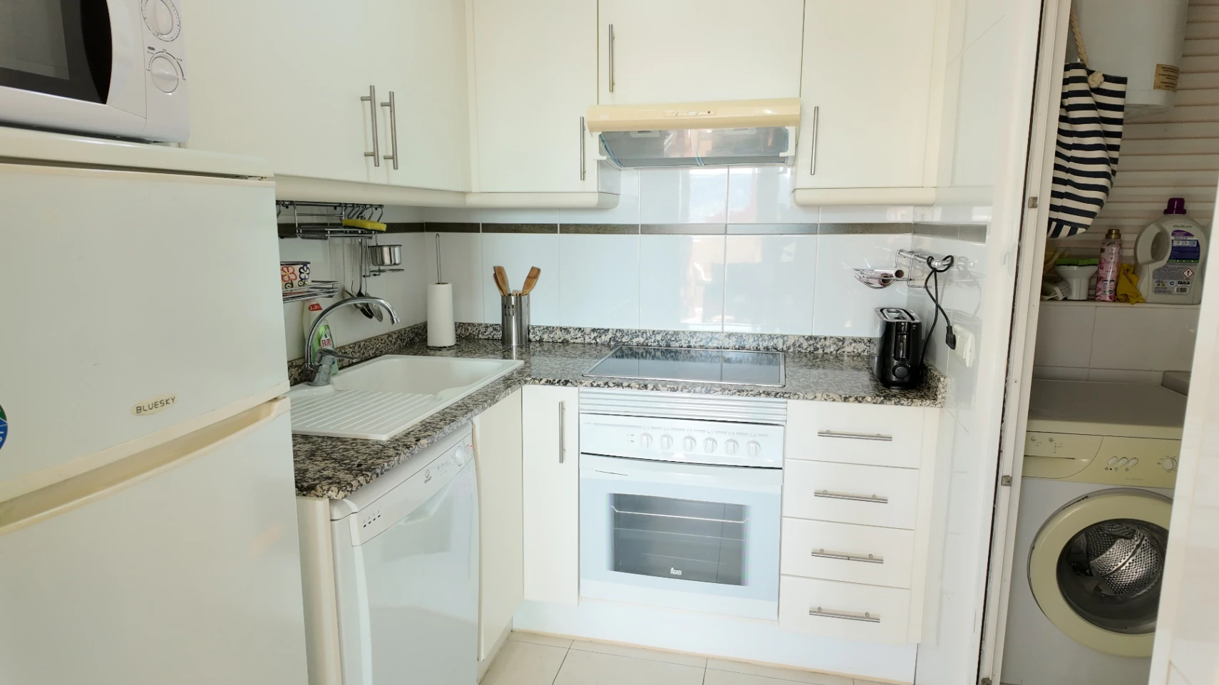 Apartamento con Vistas al Mar y Mucha Luz – 1 Dormitorio en Calpe