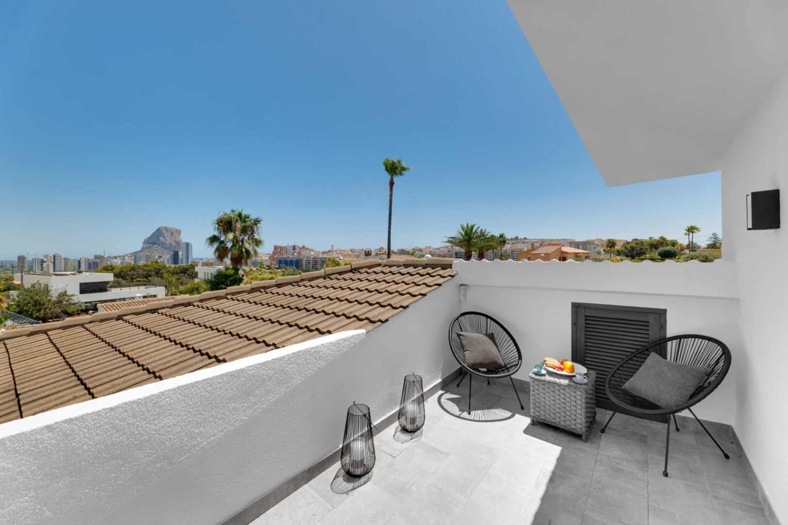 Casa en venta de 6 habitaciones con piscina en Calpe, Benicolada