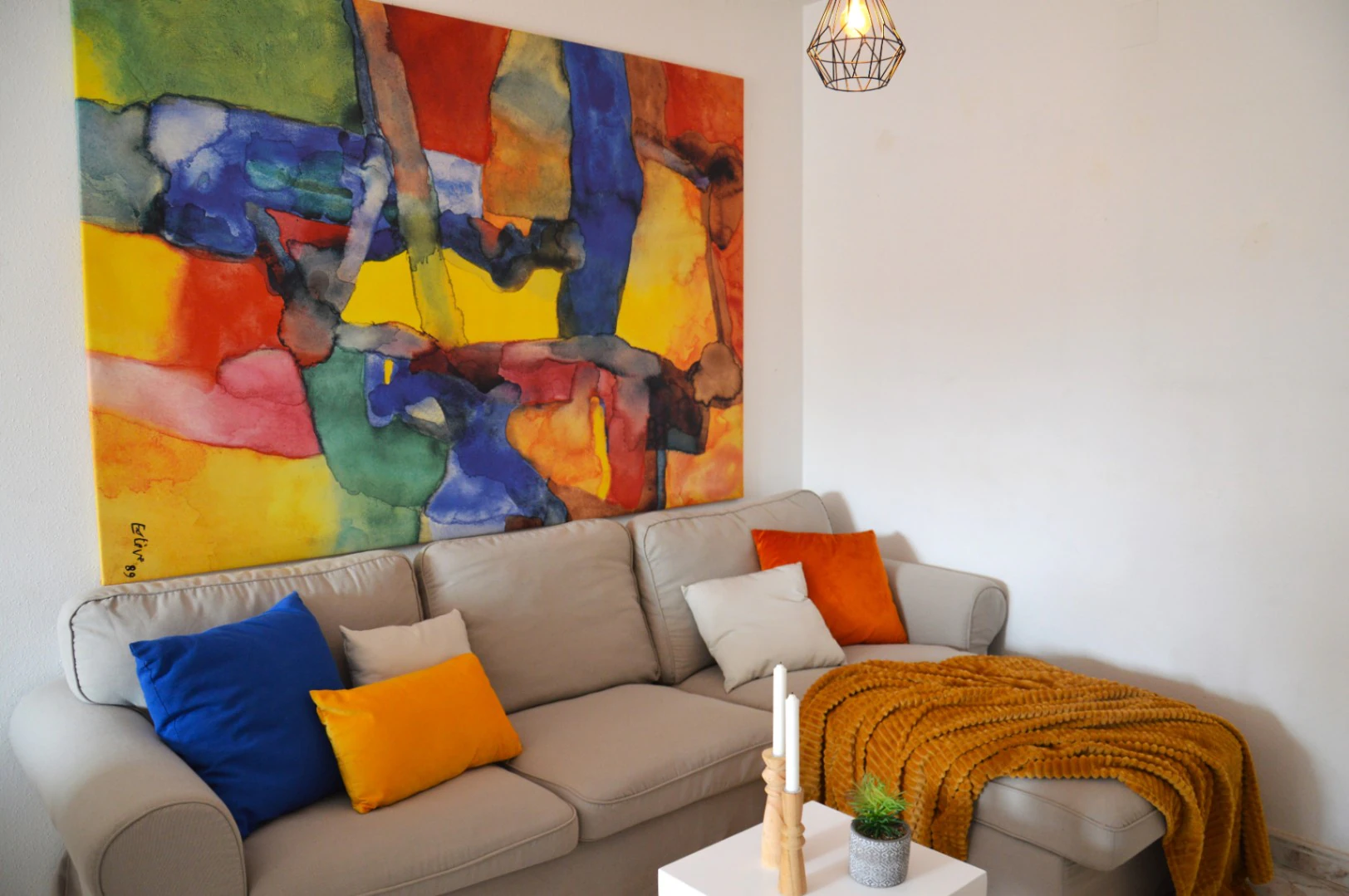 Ático en venta en pleno centro de Calpe con solárium, piscina. Parking y trastero opcionales.
