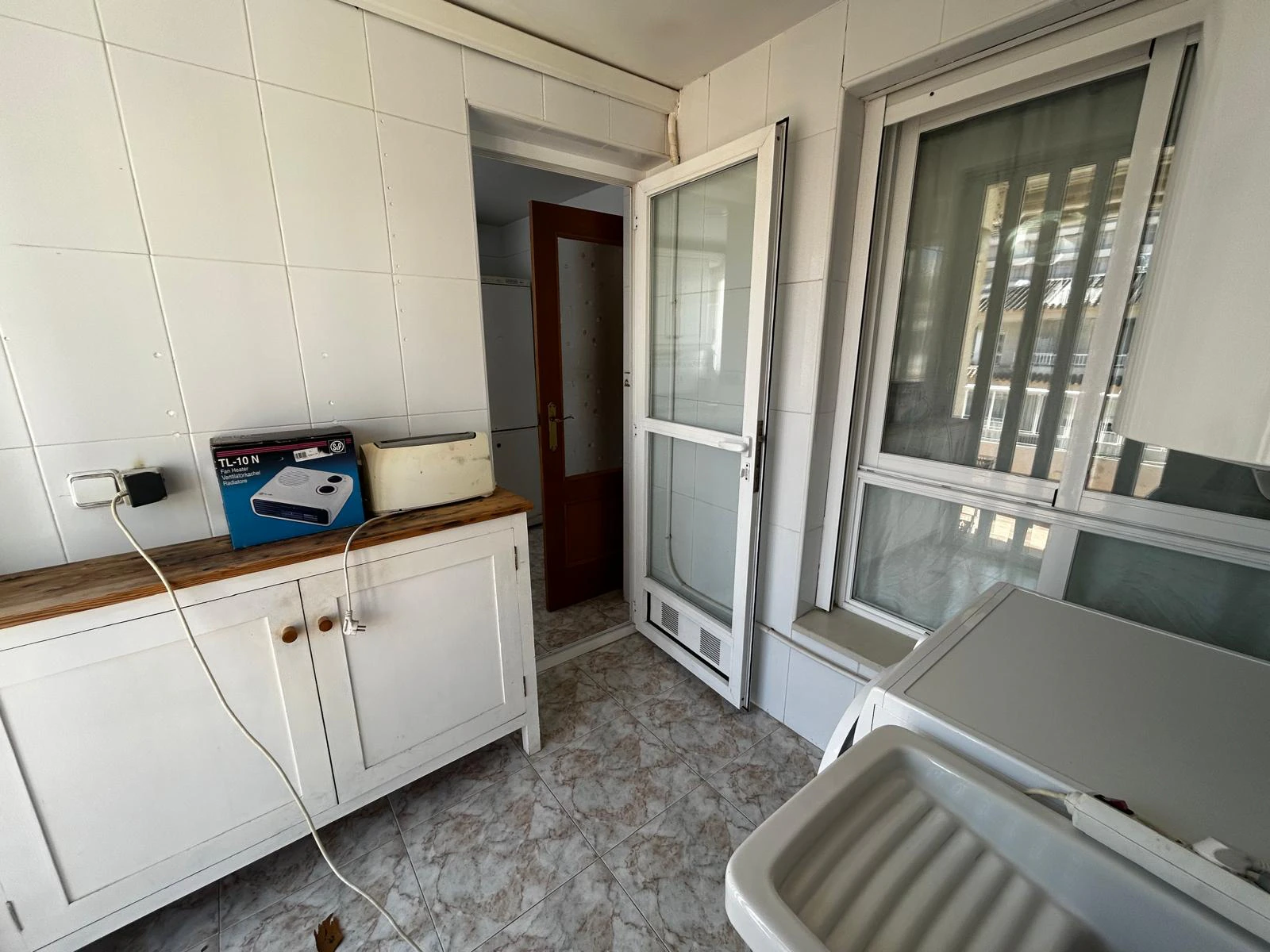 Ático en venta en pleno centro de Calpe con solárium, piscina. Parking y trastero opcionales.