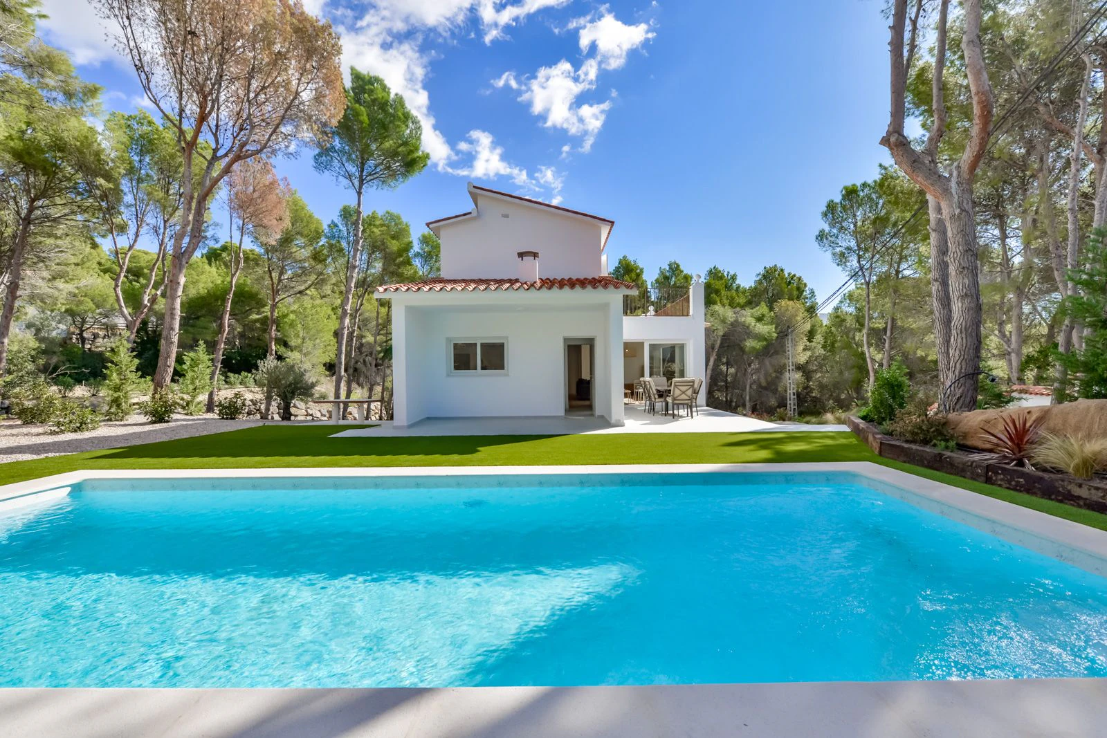 Casa en venta con 3 dormitorios y piscina en Altea Golf