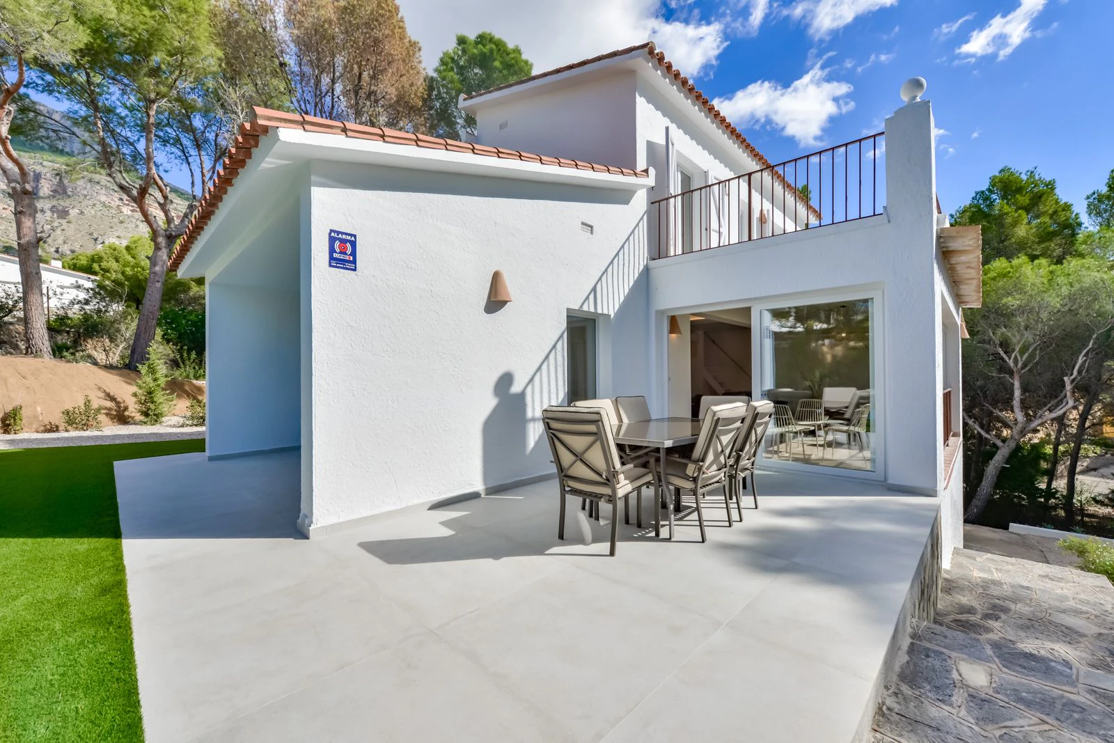 Casa en venta con 3 dormitorios y piscina en Altea Golf