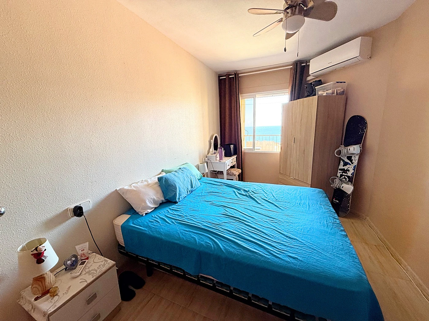 apartamento céntrico con vistas al mar y terraza
