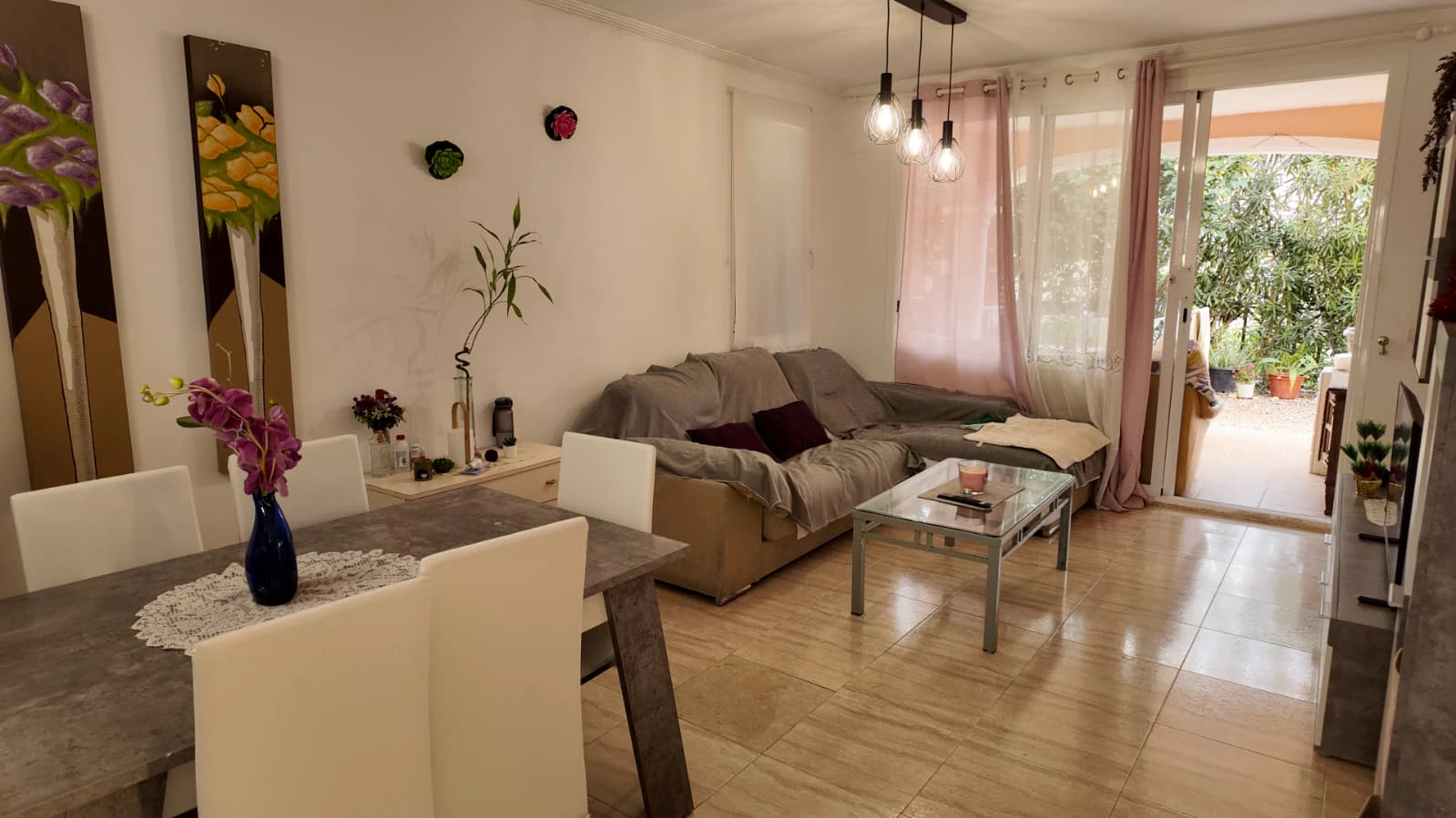 ENCANTADOR BUNGALOW
