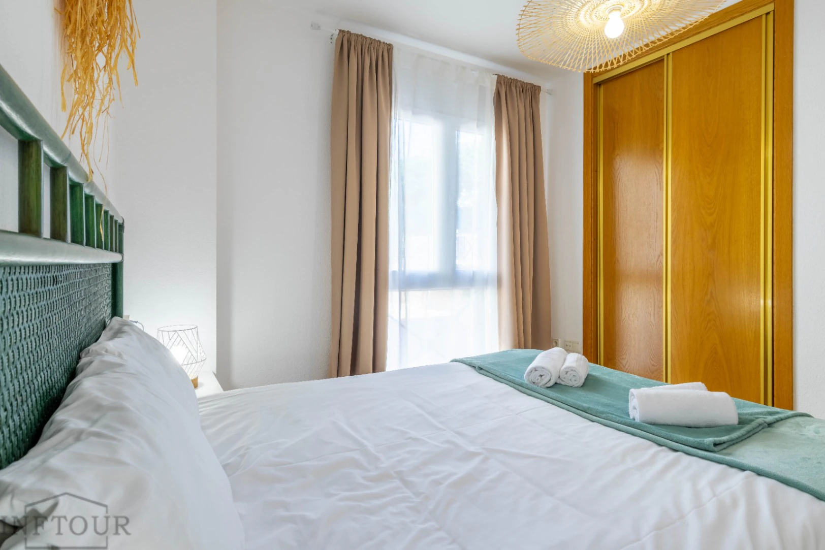 Alquiler temporal apartamento de 2 dormitorios con piscina y parking en Manzanera, Calpe