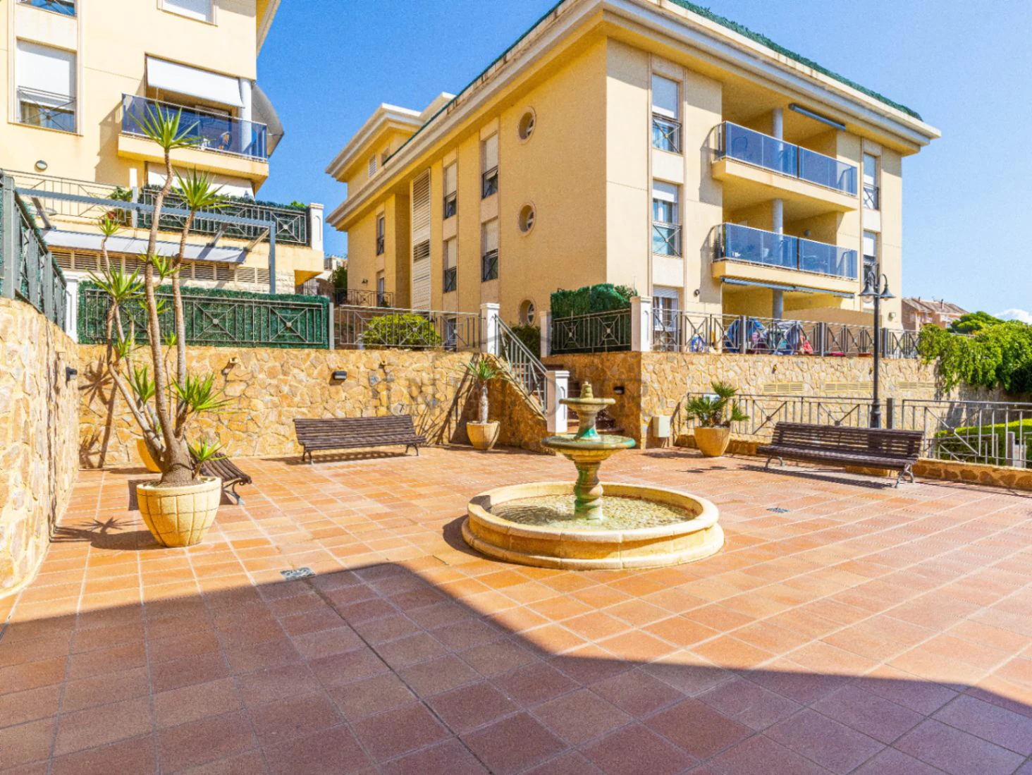 Alquiler temporal apartamento de 2 dormitorios con piscina y parking en Manzanera, Calpe