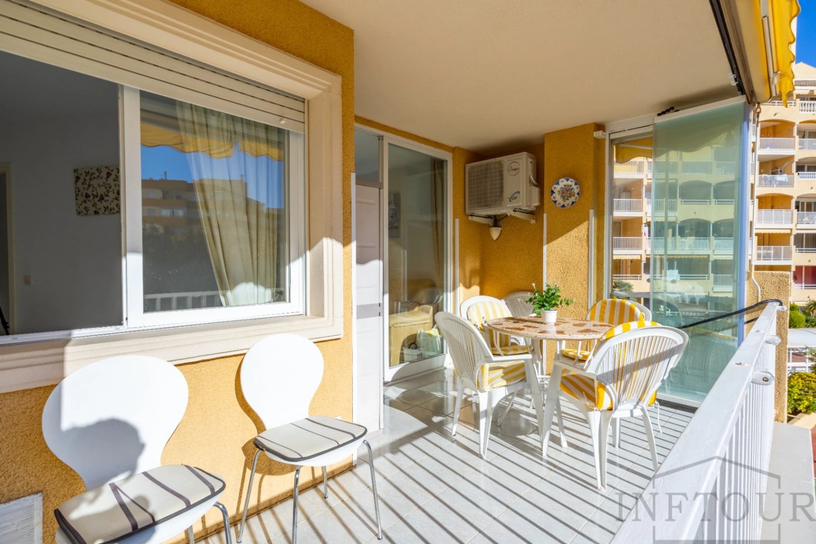 Alquiler temporal apartamento de 1 dormitorio, terraza y piscina en el centro de Calpe