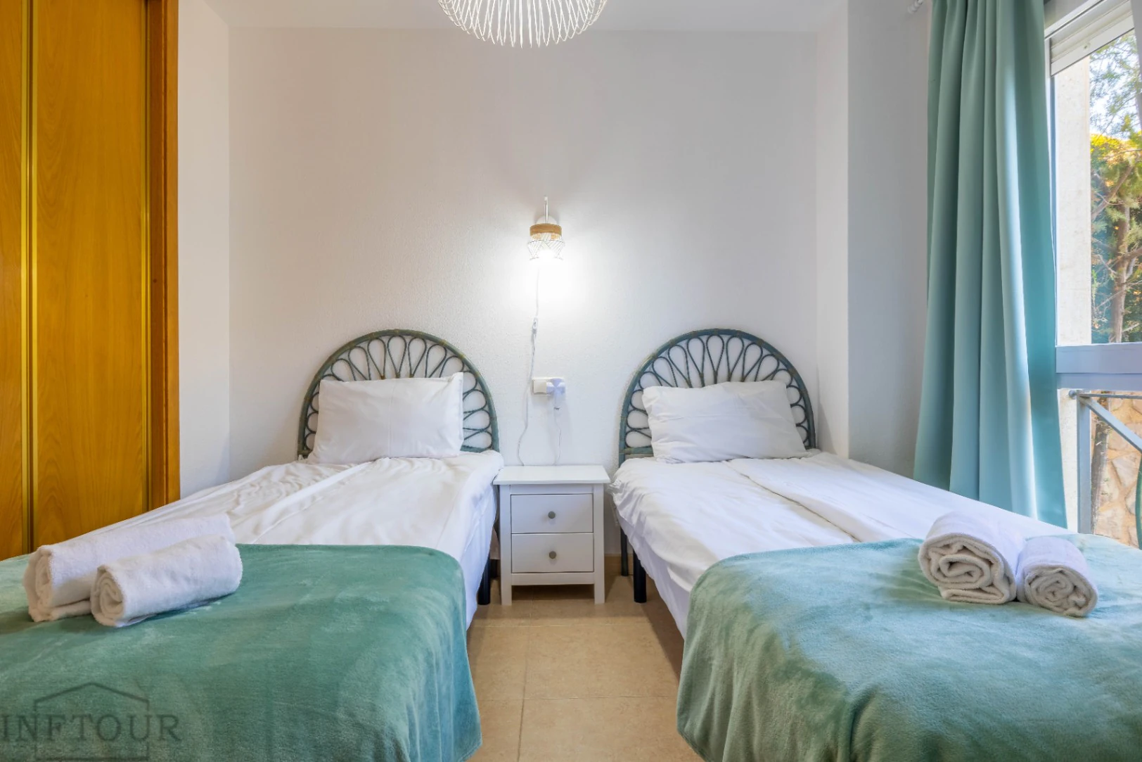 Alquiler temporal apartamento de 2 dormitorios con piscina y parking en Manzanera, Calpe