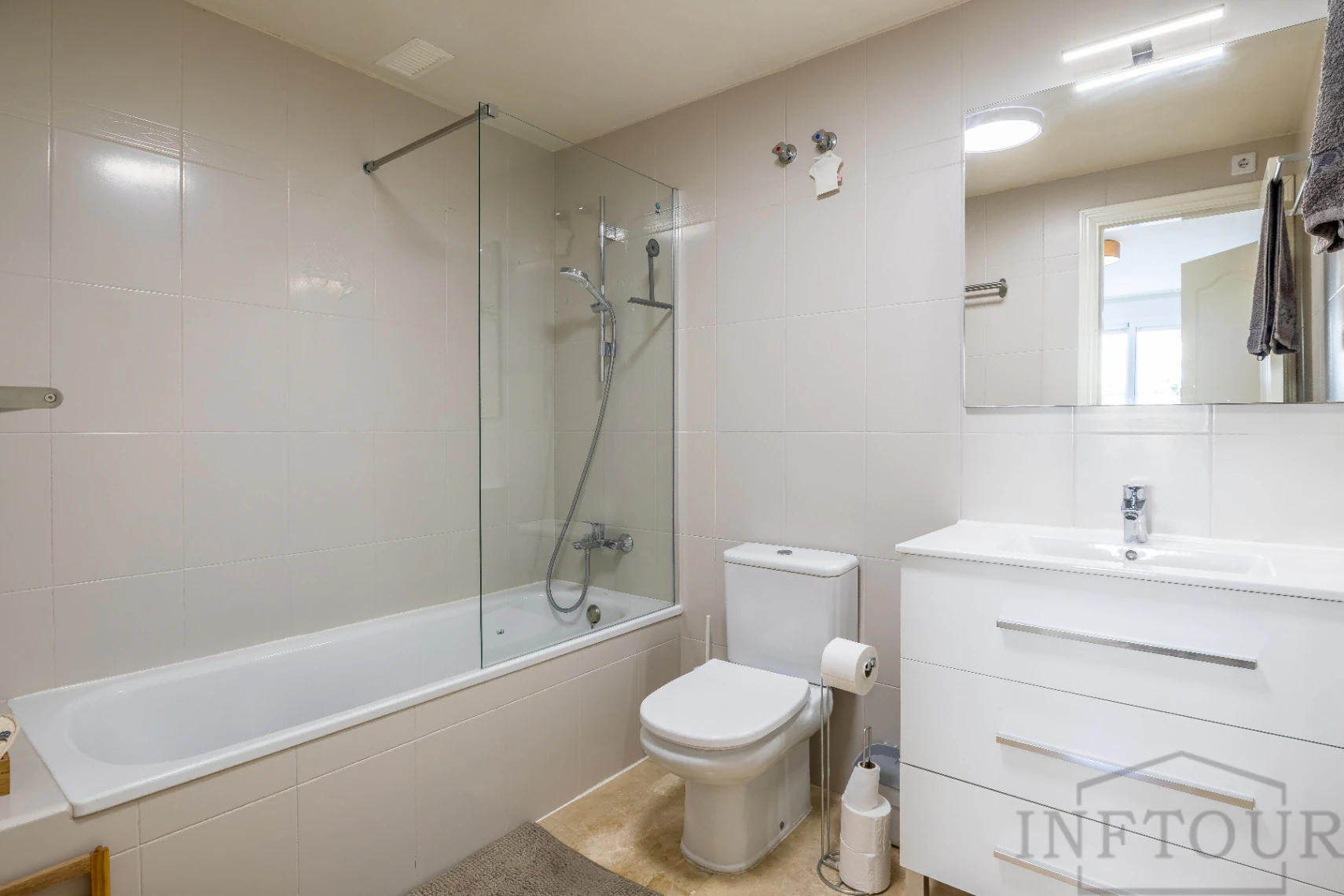 Bungalow de 2 dormitorios en venta en Calpe, manzanera
