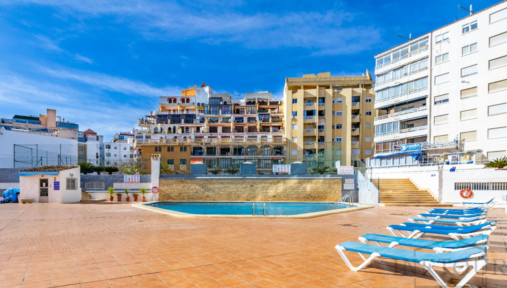 Alquiler temporal apartamento de 1 dormitorio y piscina en el centro de Calpe