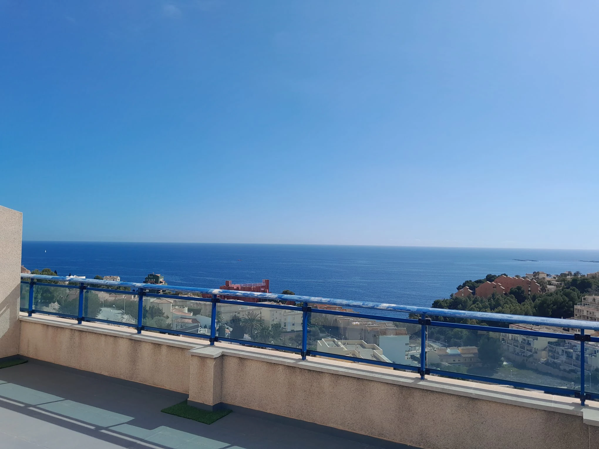 2680OC - Espectacular ático en Calpe con vistas al mar y piscina