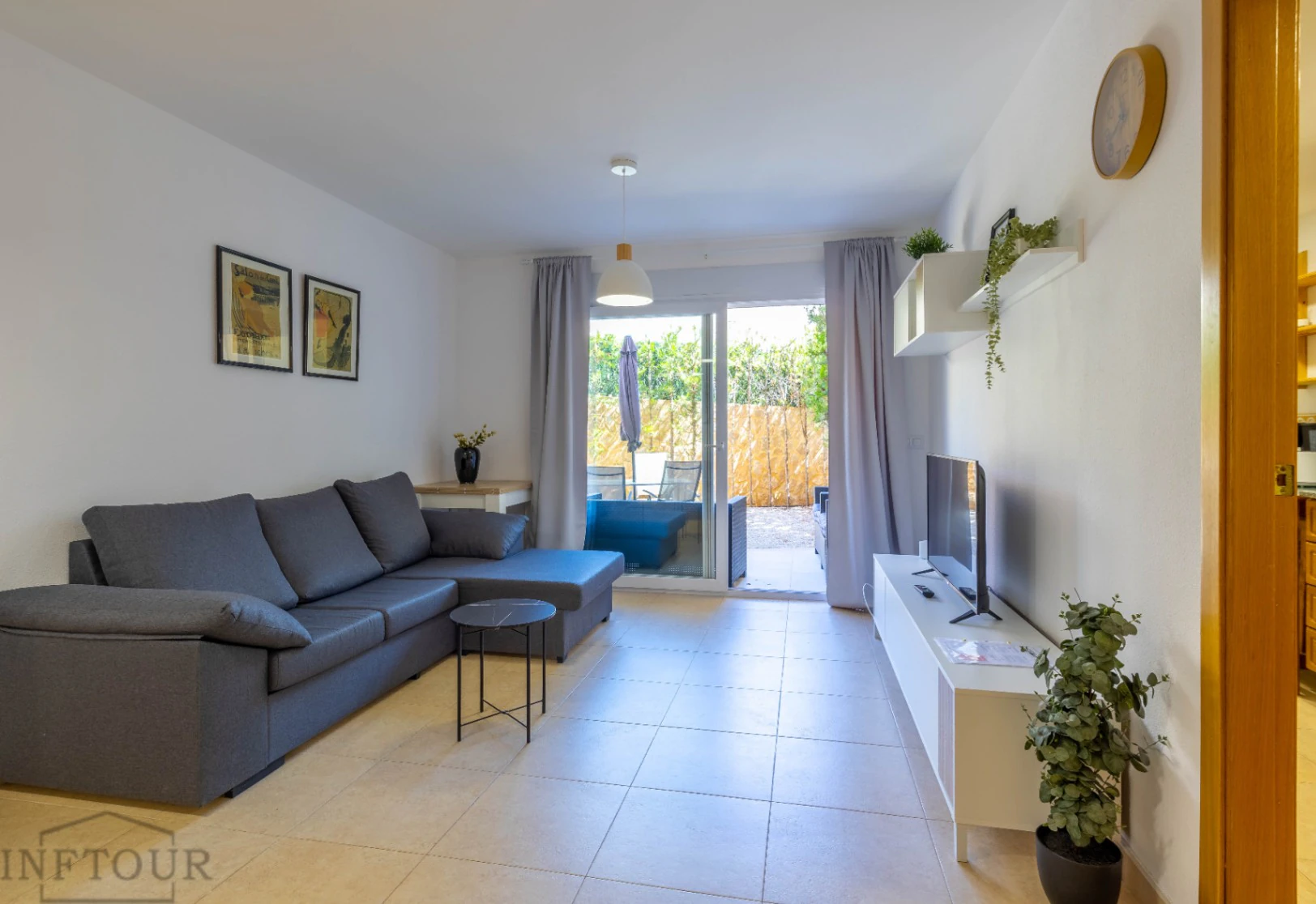 Alquiler temporal apartamento de 2 dormitorios con piscina y parking en Manzanera, Calpe