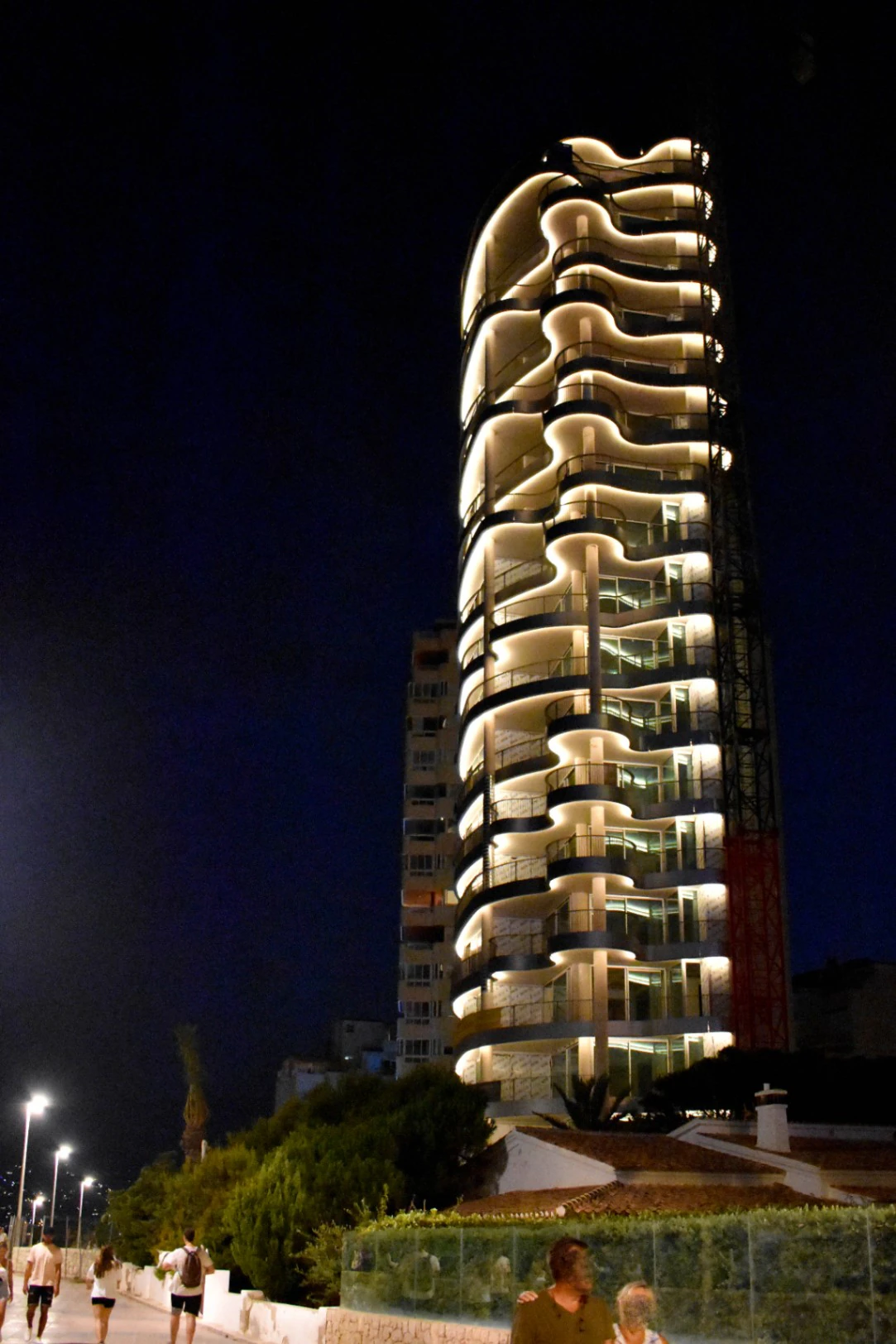 APARTAMENTOS DE LUJO EN PRIMERA LÍNEA