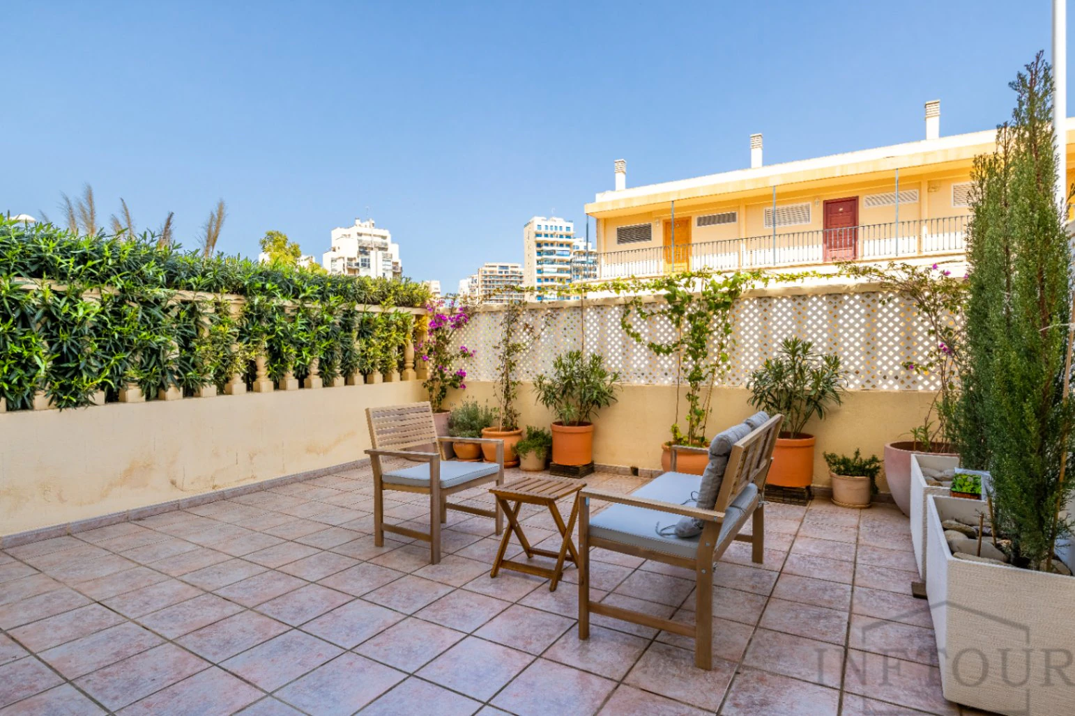 Bungalow de 2 dormitorios en venta en Calpe, manzanera