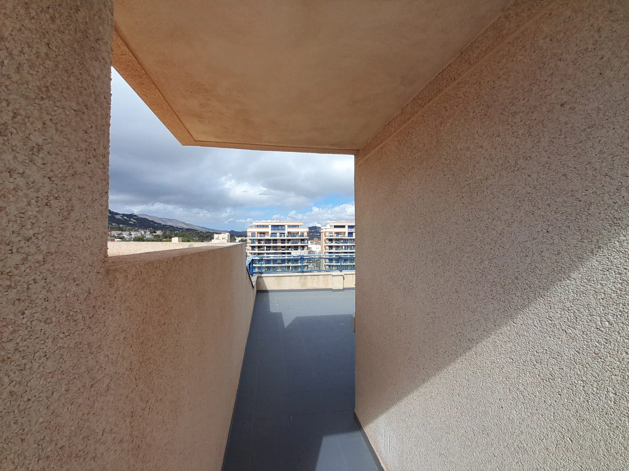 Espectacular ático en Calpe con vistas al mar y piscina
