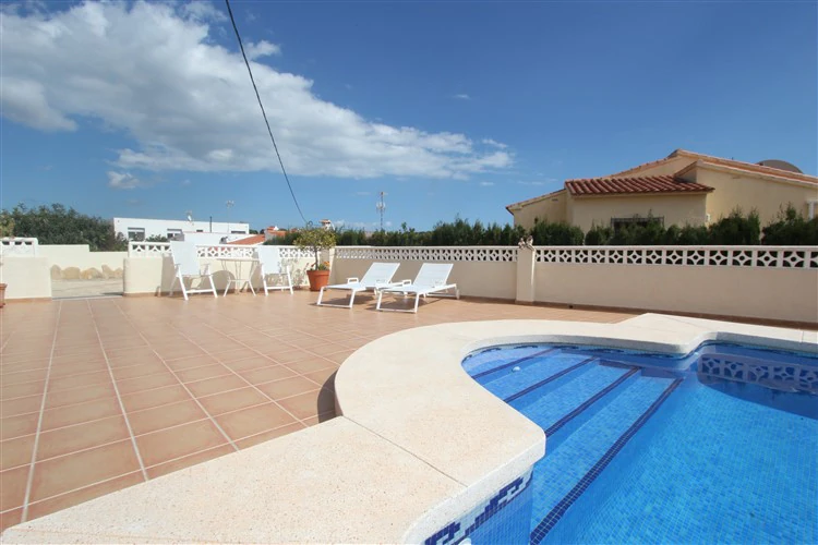 Villa con vistas al Peñon