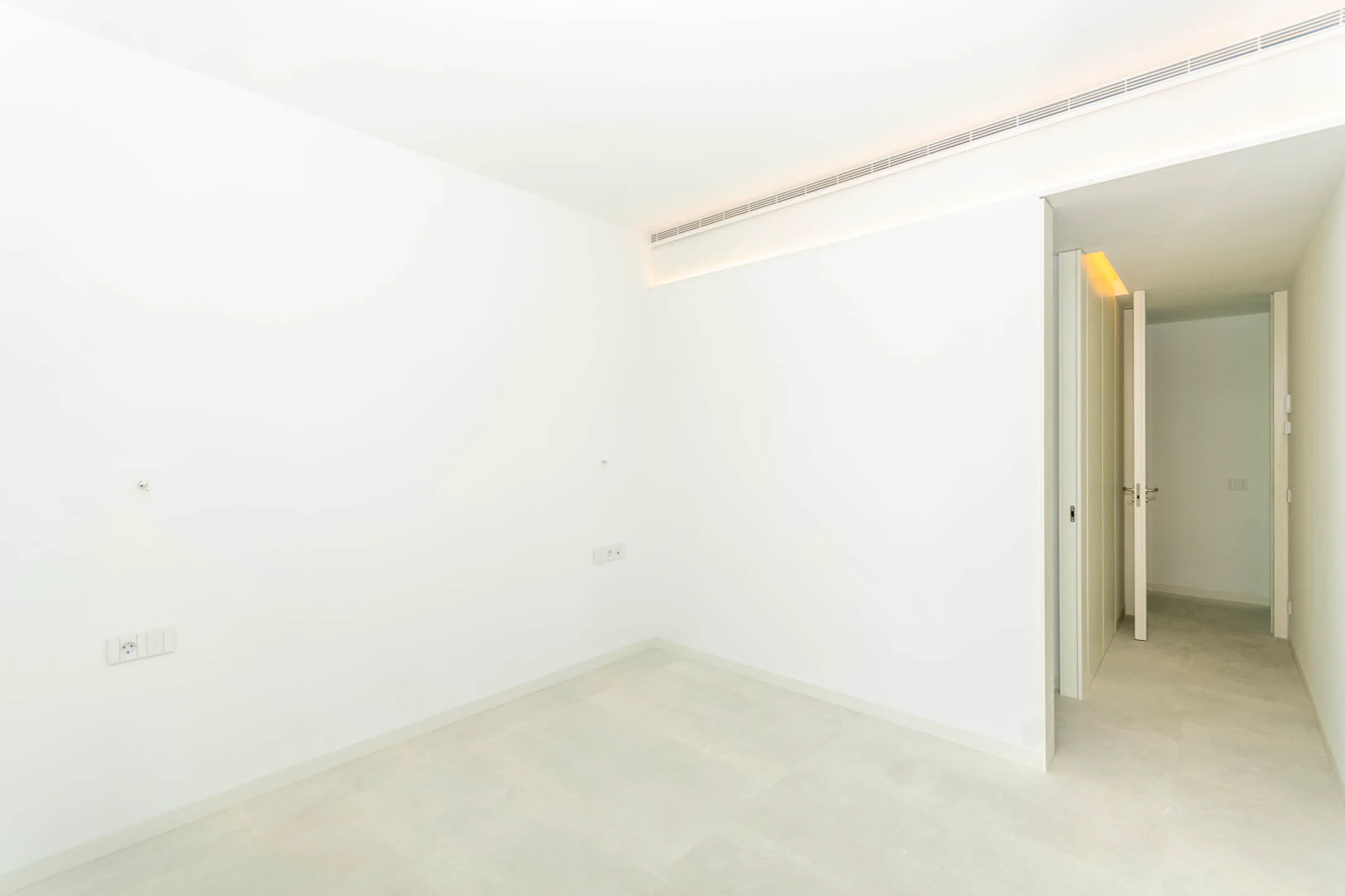 LUXURY FRONTLINE APARTMENTS