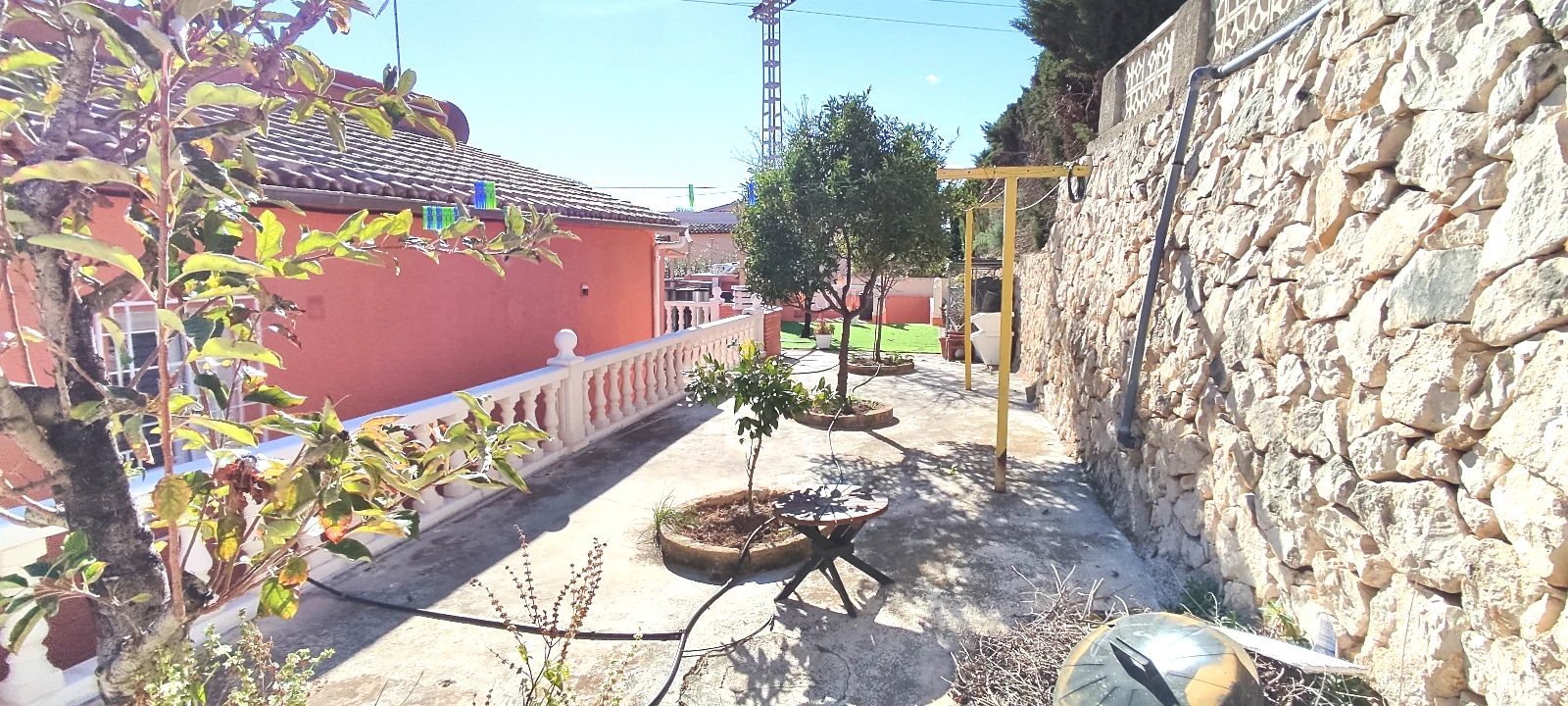 Hermosa villa recientemente reformada
