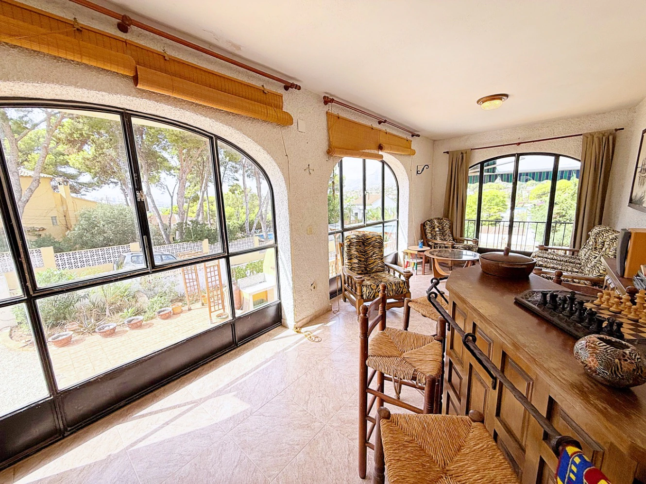 Encantadora Villa en Calpe con Vistas Panorámicas en Zona Residencial Exclusiva