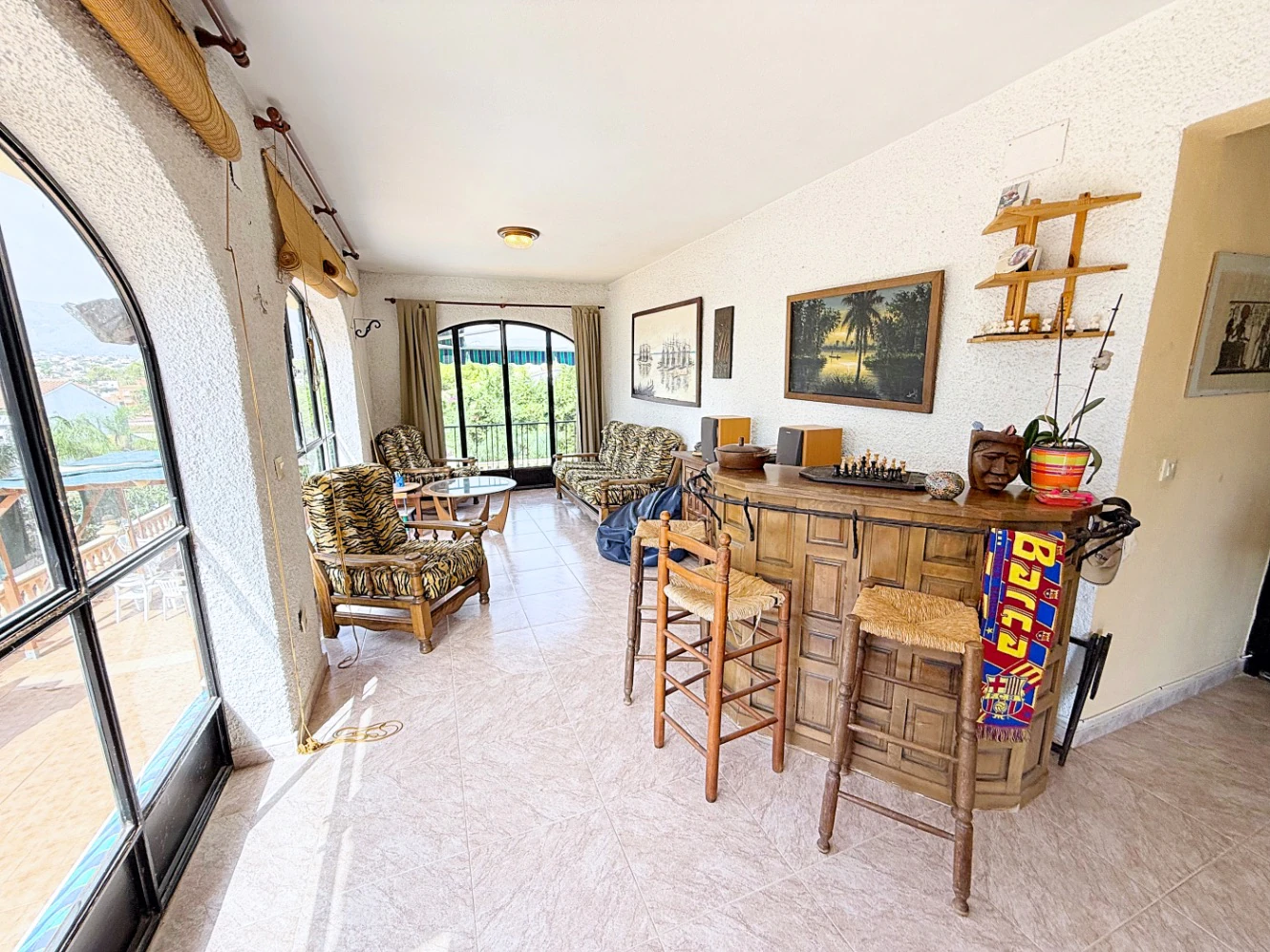 Encantadora Villa en Calpe con Vistas Panorámicas en Zona Residencial Exclusiva