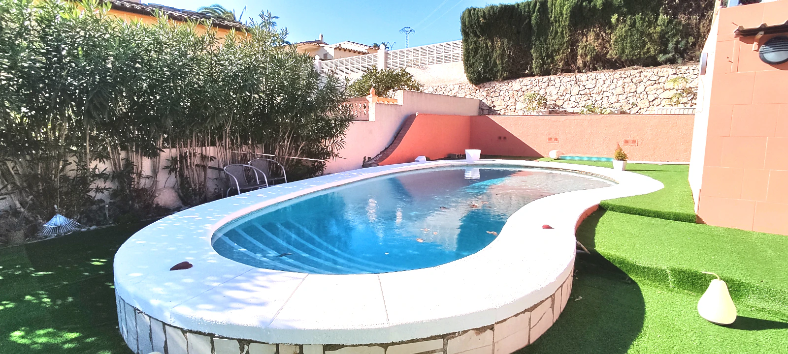 Hermosa villa recientemente reformada
